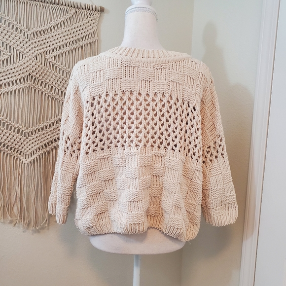 ANTHROPOLOGIE MOTH CHENILLE STITCHED PULLOVER! Size Small. - Picture 4 of 10